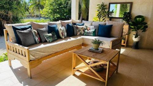 Rote Island Villa | Ocean Park