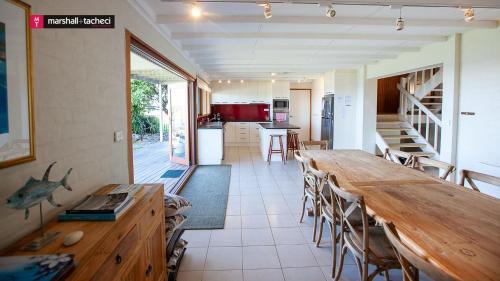 Bermagui Casa | Ocean Pearl Luxury beachfront Bermagui Linen provided