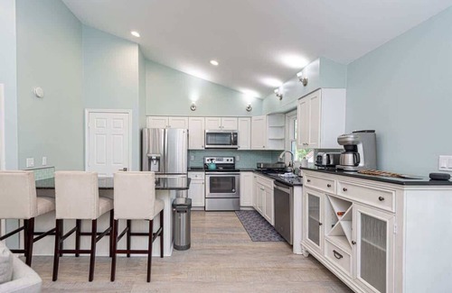 Ocean Pines Casa | Ocean Pines 3BR 2BA Canal Front Home with Sunroom