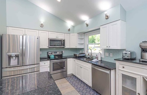 Ocean Pines Casa | Ocean Pines 3BR 2BA Canal Front Home with Sunroom