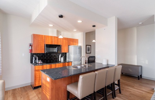 White Rock Hotel | Ocean Promenade Hotel