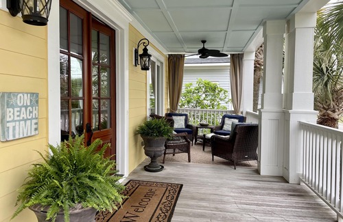 Isle of Palms Casa | "Ocean's Song" * LUJO 5BR / 6BA HOME, piscina, elevador * 1 cuadra de la playa * 5 ESTRELLAS
