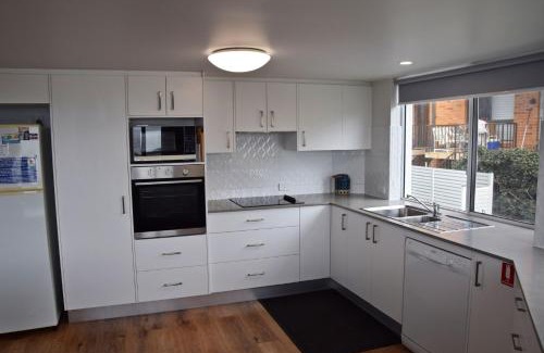 South West Rocks Apartamento | Ocean Shores Apartment 14 - Bring your own linen.