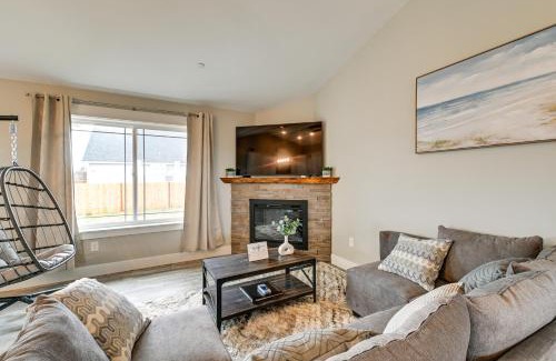 Ocean Shores Casa | Ocean Shores Home with Game Room - Walk to Beaches!