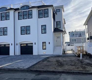 North Beach Haven Apartamento | Ocean Side Spray Beach 5 Bedroom Townhome! With A Pool!