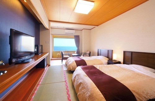 Beppu Hotel | Ocean sideJapaneseWestern room with semiopena / Beppu Ōita