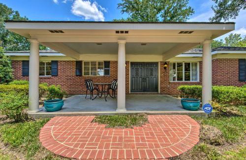 Biloxi Casa | Ocean Springs Home - Walk to Beach and Downtown!