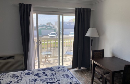 Sunset Beach Hotel | Ocean Surf Inn & Suites