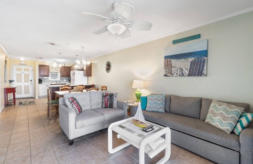 Cherry Grove Beach Hotel | Ocean Terrace
