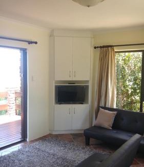Kini Bay Casa | Ocean Tides