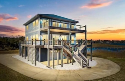 Myrtle Grove Casa | OCEAN VIBES ON THE INTRACOASTAL