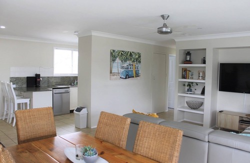 Scotts Head Casa | Ocean Vibes - Scotts Head