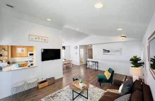 Oceano Casa | OCEAN VIBES with Mountain Scenery and distanced Dune View!