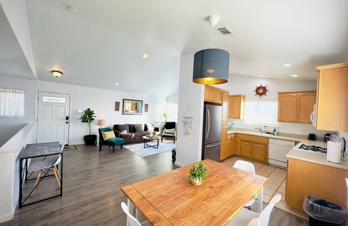 Oceano Casa | OCEAN VIBES with Mountain Scenery and distanced Dune View!