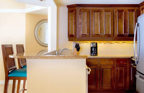 Palm Beach Complejo | Ocean View - 1 Bedroom - Marriott's Aruba Surf Club - Full Resort Access