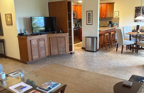 Bayview Condominio | Ocean view 1-bedroom condo with pools, spa, walk to Poipu Beach and restaurants
