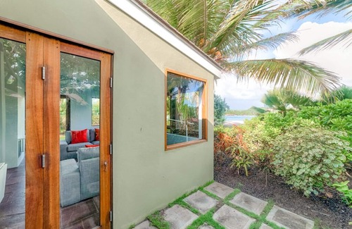 Fort Jeudy Villa | Ocean View - 2-bedroom Villa with Garden