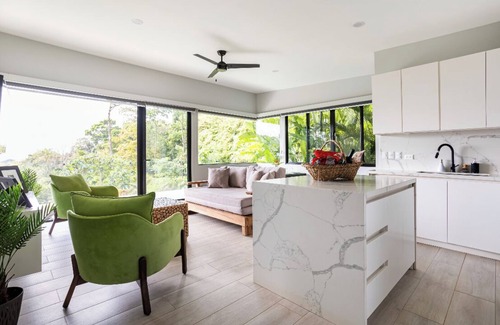 Savegre Casa | Ocean View 2-bdrm/2ba Casita with WiFi, AC between Manuel Antonio and Dominical