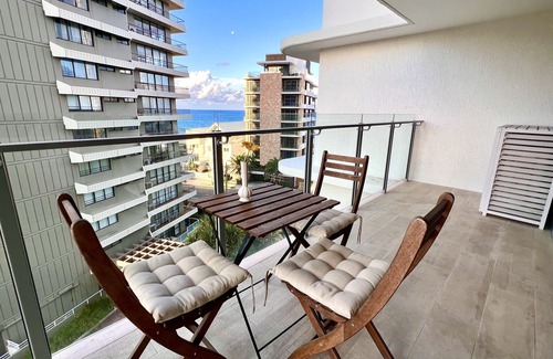 Main Beach Apartamento | Ocean View 2BR MainBeach Getaway