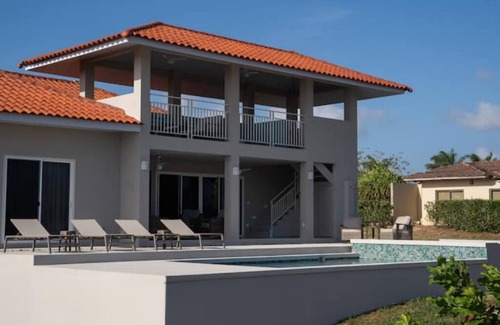 Pedasi Casa | Ocean View 3 bed, 3 bath. Private pool. Steps to the beach in gated community