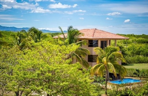 Playa Negra Casa | 3 habitaciones, 2 baños con increíbles vistas al mar y piscina