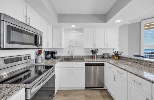 Arcadian Shores Casa | Ocean View at Kingston Gorgeous Ocean Pier Views and Pool