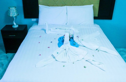 Ocho Rios Hotel | Ocean View Beach Hotel
