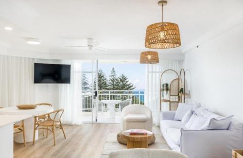 Burleigh Heads Apartamento | Ocean View Coastal Haven in Burleigh Heads