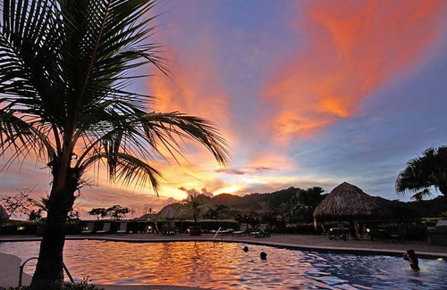 Herradura Apartamento | Ocean View Condo in Los Sueños