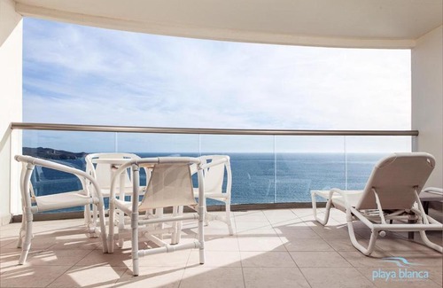 San Carlos Apartamento | Ocean View Condo in Playa Blanca