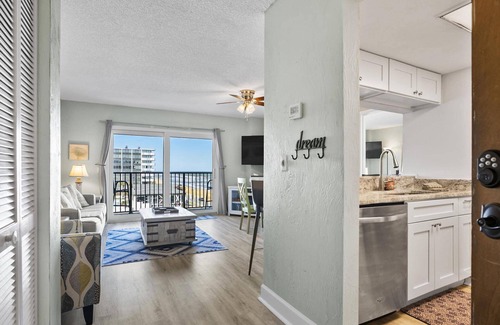 Flagler Beach Condominio | Ocean View Condo | Flagler Beach | Enjoy the Pool, Fitness Center, Tennis & Shuffleboard Court