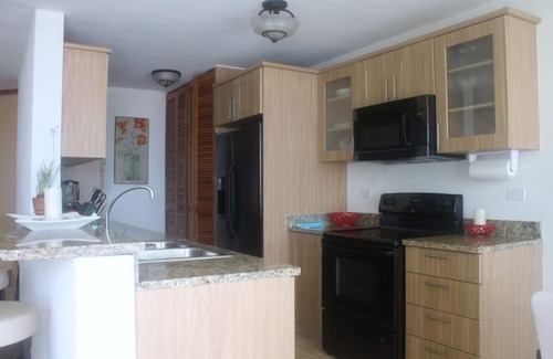 Sardinera Condominio | Ocean View Condo W / Wifi y aire acondicionado en Penamar