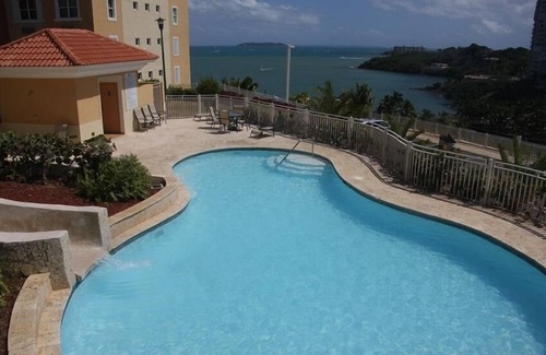 Sardinera Condominio | Ocean View Condo W / Wifi y aire acondicionado en Penamar