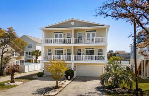 Crescent Beach Casa | Ocean View Cottage 2