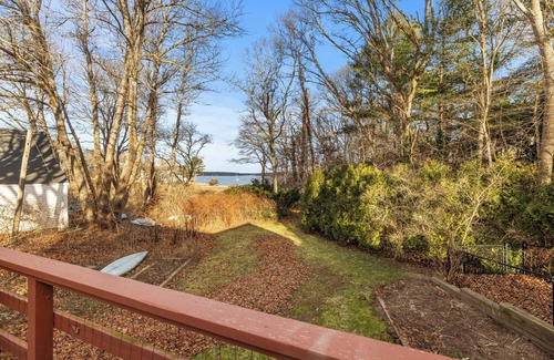 Cotuit Cabaña | Ocean View Cottage - Pet-Friendly