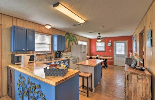 Crystal Beach Casa | Ocean View, Deck Colorful Crystal Beach Home!