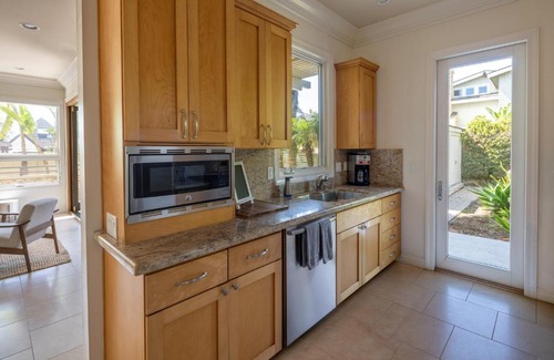 Del Mar Casa | Ocean View Del Mar Beach Home w Jacuzzi