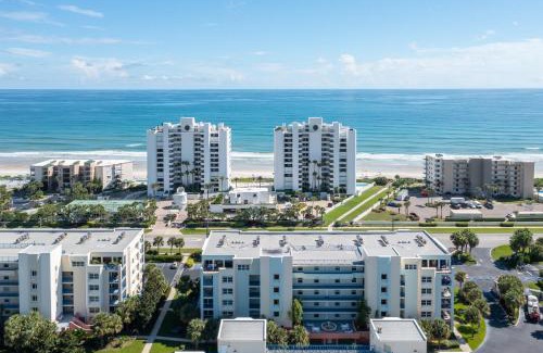 New Smyrna Beach Apartamento | Ocean View Family Penthouse