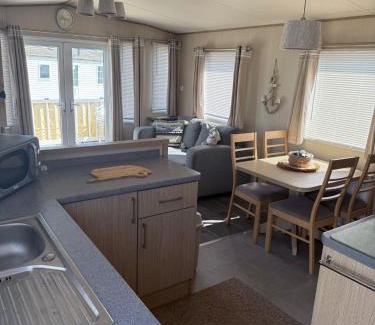 Aldborough Otro | Ocean View