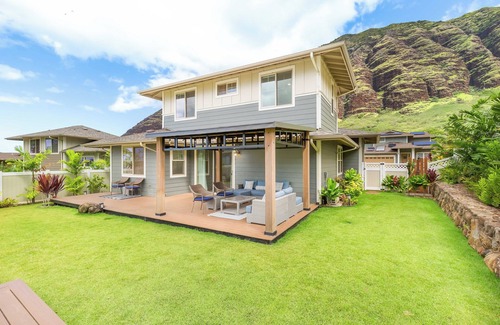 Makaha Valley Casa | Ocean View Home in Gated Makaha Valley Near Beach w/Full Kitchen & Bbq Grill