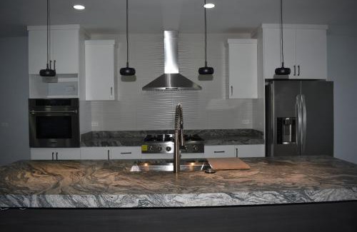 Primo Tapia Casa | Ocean View Home Mision Viejo KM50 Gated Security