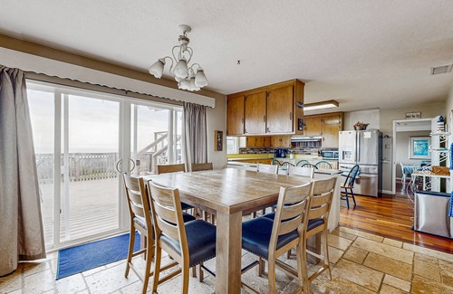 Bodega Bay Casa | Ocean View Home w/ Private Hot Tub, Wood Stove, Large Deck & Yard - 2 Dogs OK