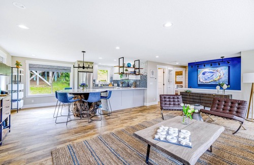 Oceanside Casa | Ocean View Home w/ Private Hot Tub, Great Deck, Fireplace - Walk to the Beach