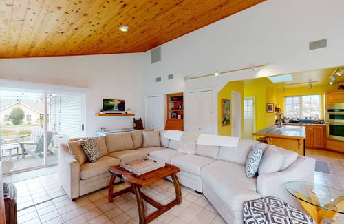 McKinleyville Casa | Ocean view home with private hot tub, firepit & fireplace - walk to river/trail