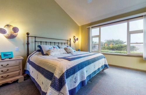 Salmon Creek Casa | Casa con vista al mar con sauna privada y bañera de hidromasaje - a pie de playa!