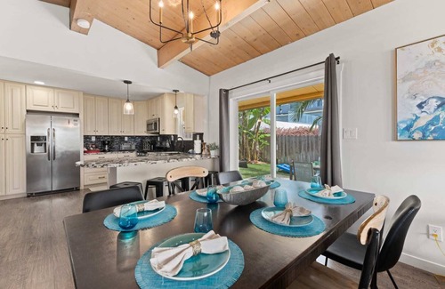 Sunset Cliffs Casa | LOVELY Ocean View Beach House 3BR Sleeps 9