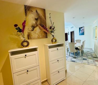 Rumailah Apartamento | Ocean View Luxurious Homes