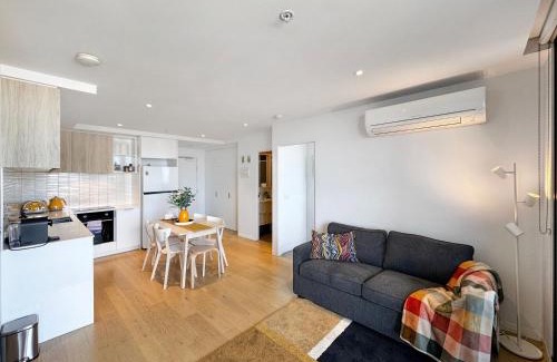 St Kilda Apartamento | Ocean View Modern 2 bedroom with Parking in St Kilda