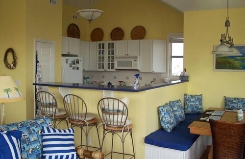 Oceanmarsh Subdivision Casa | Disfrute del mar desde su terraza - (. 2 Mascotas Max) vallado en el patio