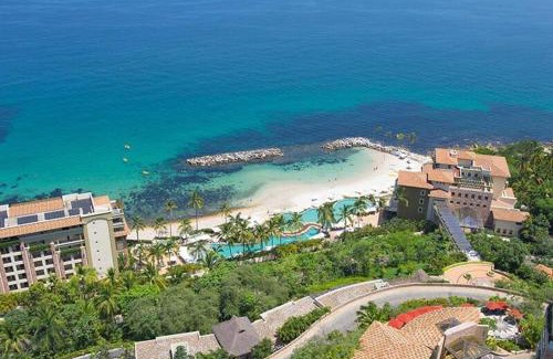 Zona sur Casa | Ocean View Oasis with Hot Tub Sandy Beach & Waterfall